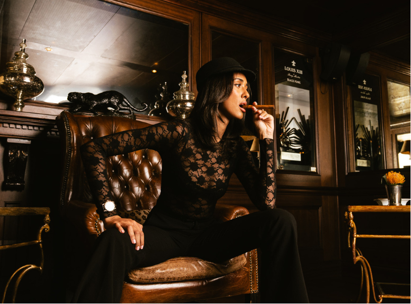Annie Bosnjak — lounge